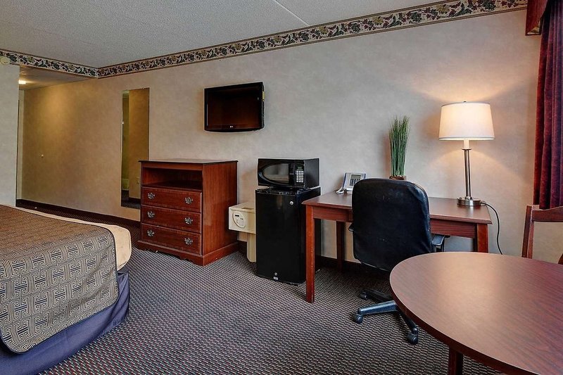 Wingate By Wyndham Lake George