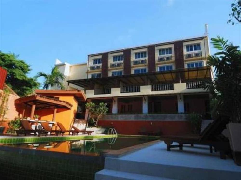 Hotel The Haleeva Aonang