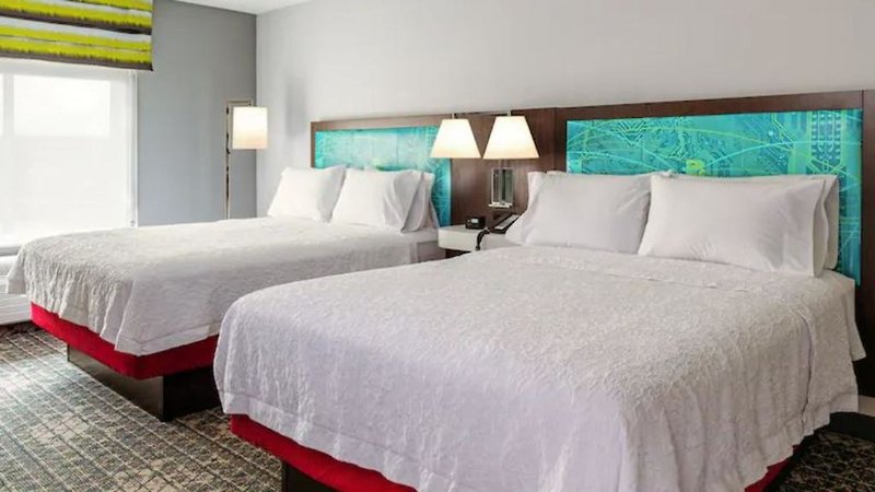 Hotel Hampton Inn Newark Airport