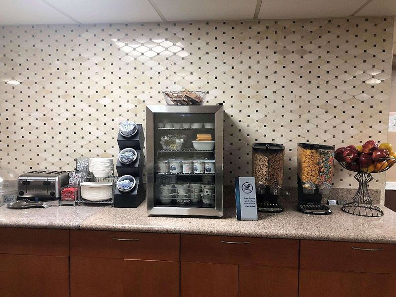 Hotel Best Western Plus Victor Inn & Suites