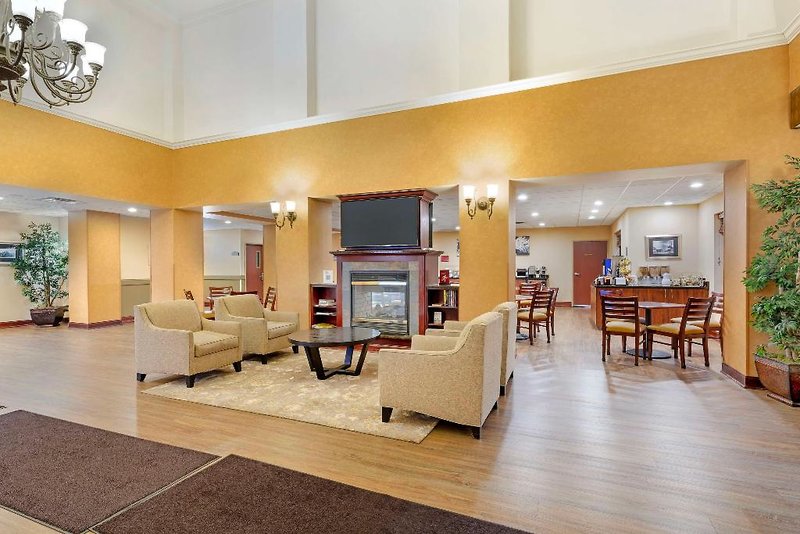 Best Western Plus Victor Inn & Suites