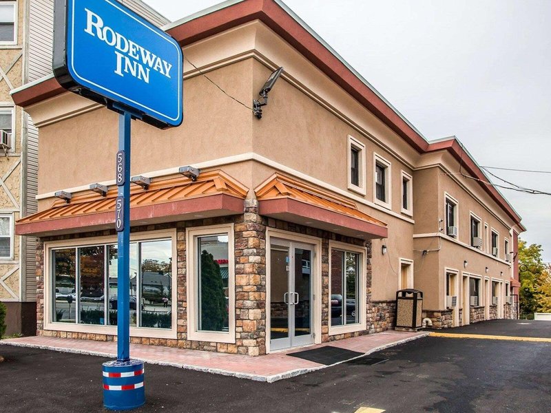 Hotel Rodeway Inn