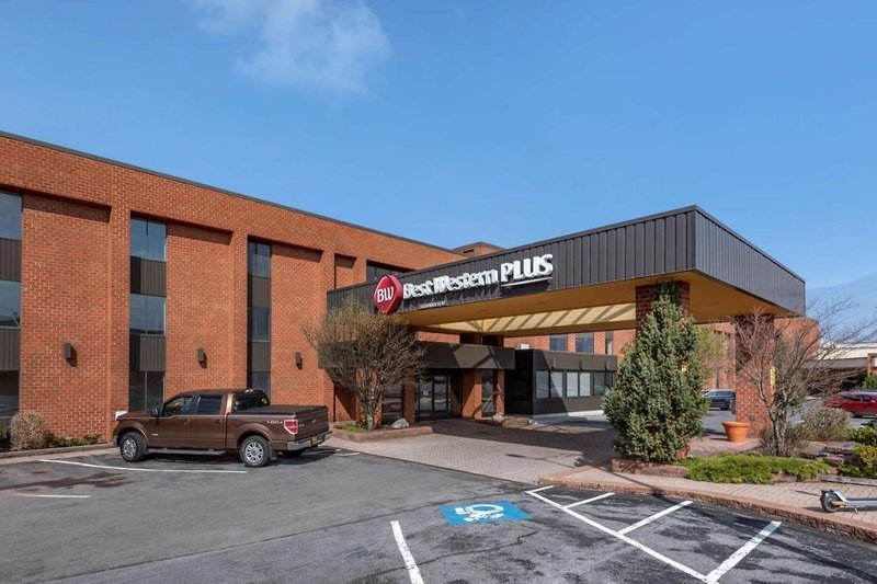 Hotel Best Western Plus Oswego Hotel And Conference Center
