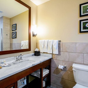 Hotel Comfort Suites Fishkill Near Interstate 84 cazare Fishkill