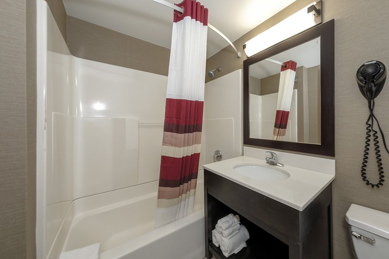 Hotel Red Roof Inn & Suites Newburgh - Stewart Airport
