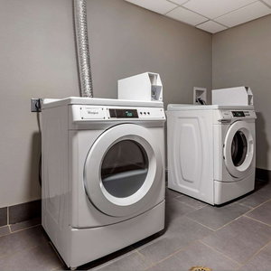 Hotel Comfort Inn & Suites cazare Liverpool