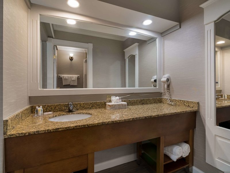 Hotel Comfort Inn & Suites Plattsburgh - Morrisonville