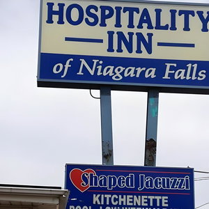 Hotel Aarya Hotel By Niagara Fashion Outlets cazare Niagara Falls