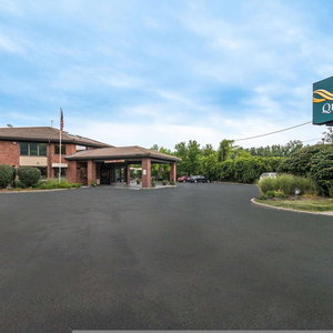 Hotel Quality Inn Ithaca cazare Ithaca