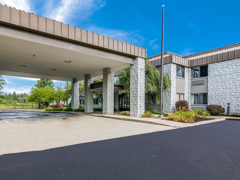 Hotel Clarion Pointe Jamestown - Falconer