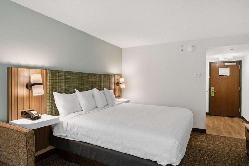 Hampton Inn & Suites Lake George