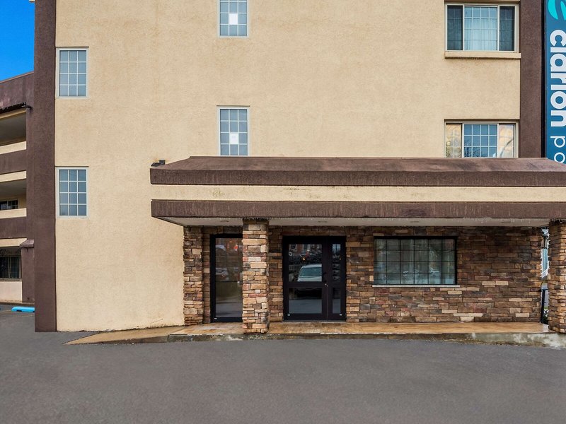 Hotel Quality Inn & Suites Downtown