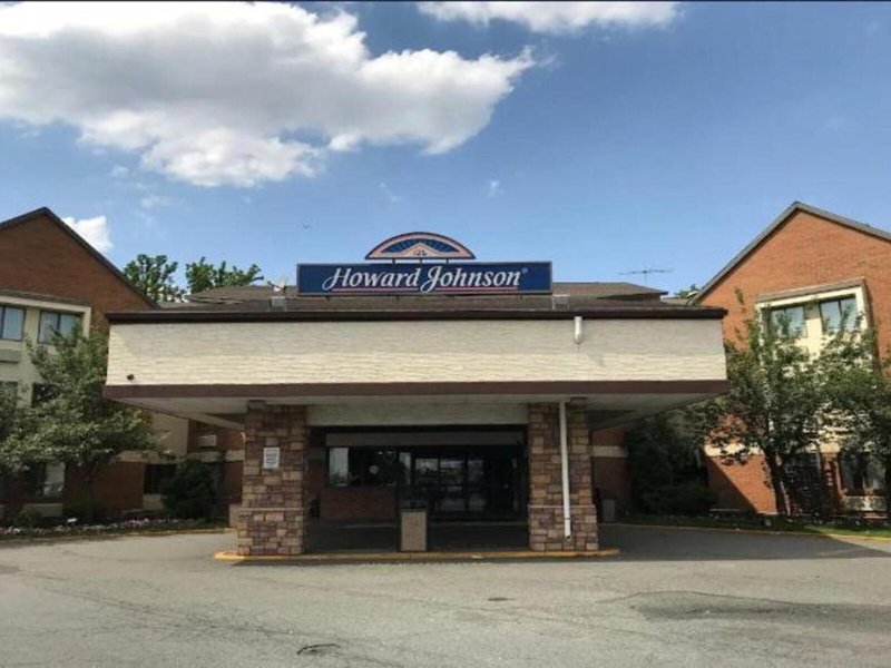 Hotel Howard Johnson By Wyndham Newark Airport