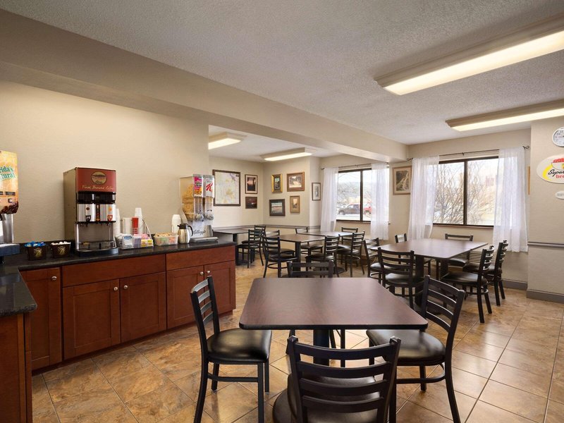 Super 8 By Wyndham Ithaca