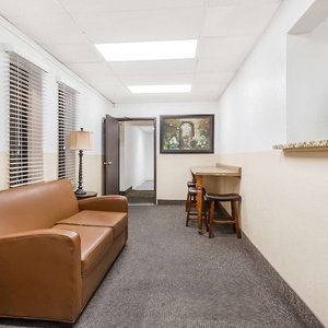 Hotel Super 8 By Wyndham Montgomery Maybrook cazare Montgomery
