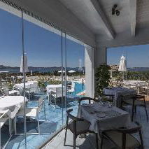 Hotel Grand Relais Dei Nuraghi cazare Sardinia