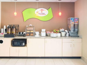 Hotel Super 8 By Wyndham Plattsburgh cazare Plattsburgh