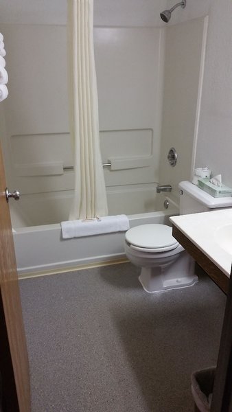 Super 8 By Wyndham Queensbury Glens Falls/Lake George Area