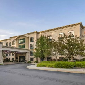 Hotel Comfort Inn & Suites cazare Lake George