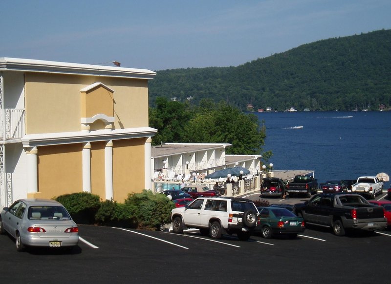 Hotel Lakefront Terrace Resort