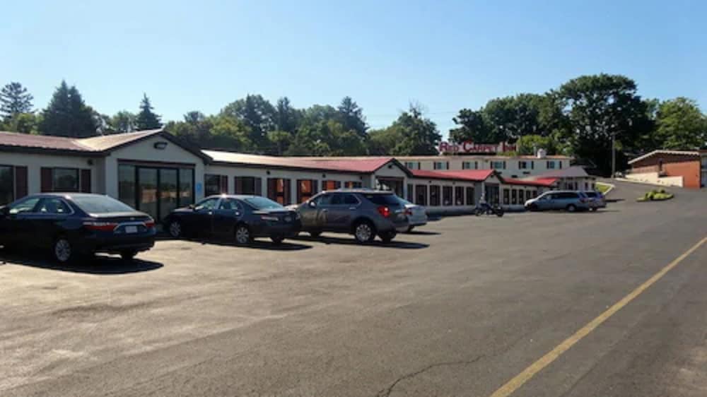 Hotel Red Carpet Inn North Syracuse