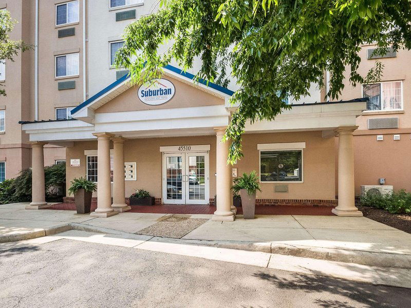 Hotel Suburban Studios Sterling - Washington Dulles