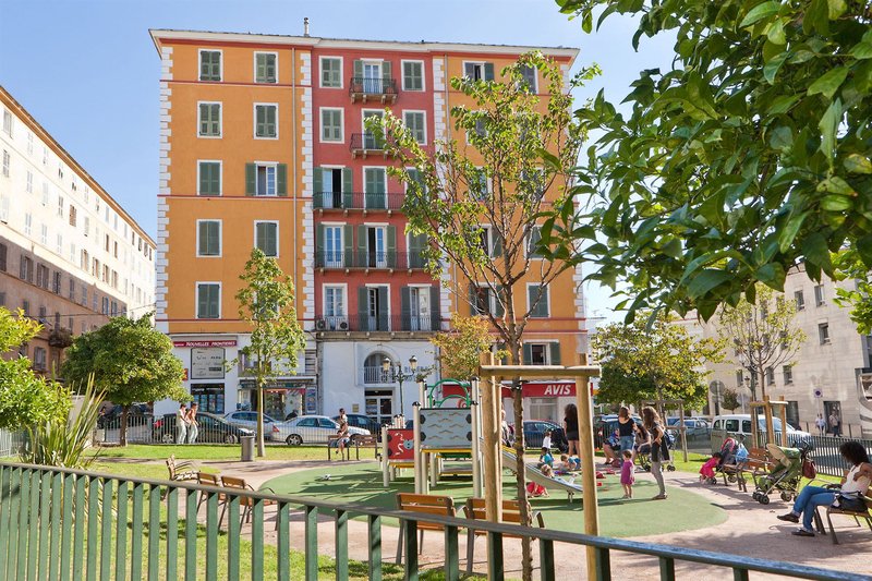 Le Riviera