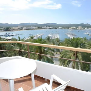 Hotel Hotel Sa Clau By Mambo cazare San Antonio