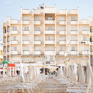 Hotel Hotel Life cazare Adria