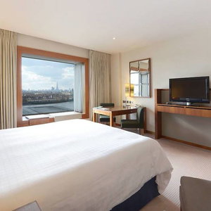 Hotel Canary Riverside Plaza Hotel cazare Londra