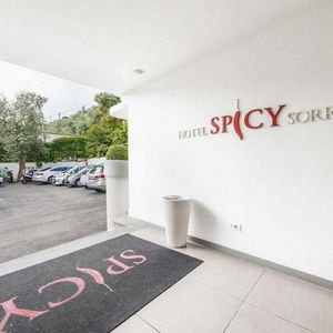 Hotel Spicy cazare Sorrento