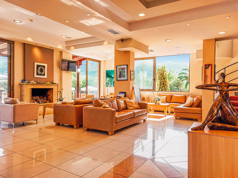 Apollo Resort Art