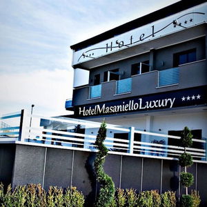 Hotel Hotel Masaniello Luxury cazare Casoria