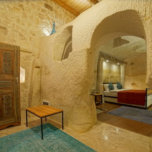 Hotel Taru Cave Suites cazare UErguep