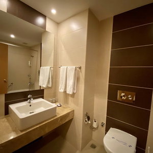 Hotel Perissia Hotel & Convention Center cazare UErguep