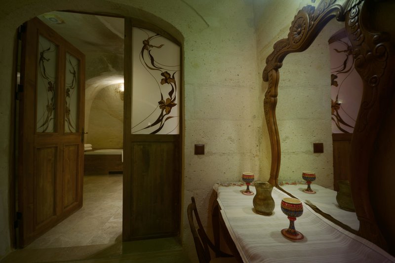 Hotel Fresco Cave Suites & Mansions