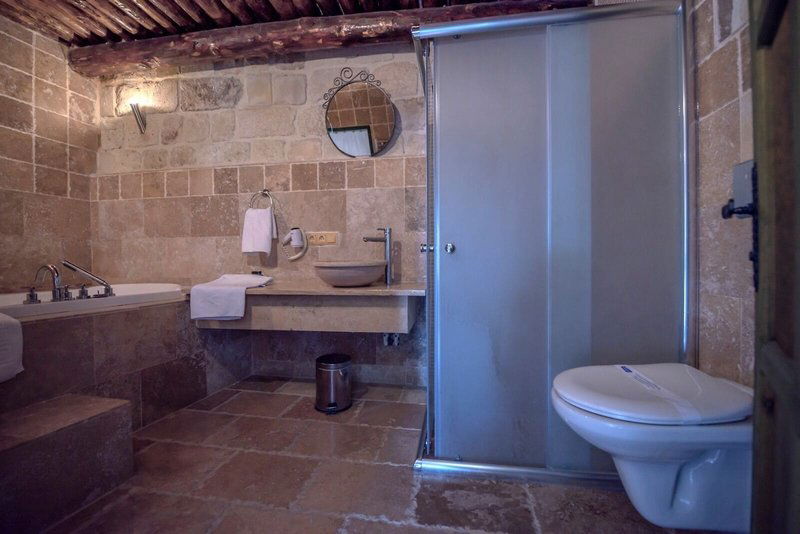 Hotel Sinasos Palace Cave