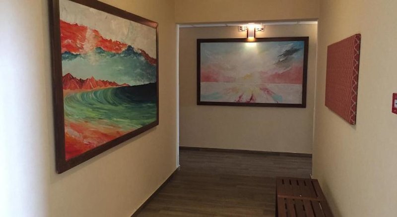 Ostria Hotel