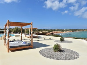 Hotel Ambassador Luxury Villas cazare Paros