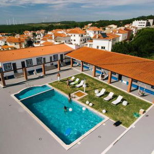 Hotel Zulla Nazare Surf Village cazare Nazare