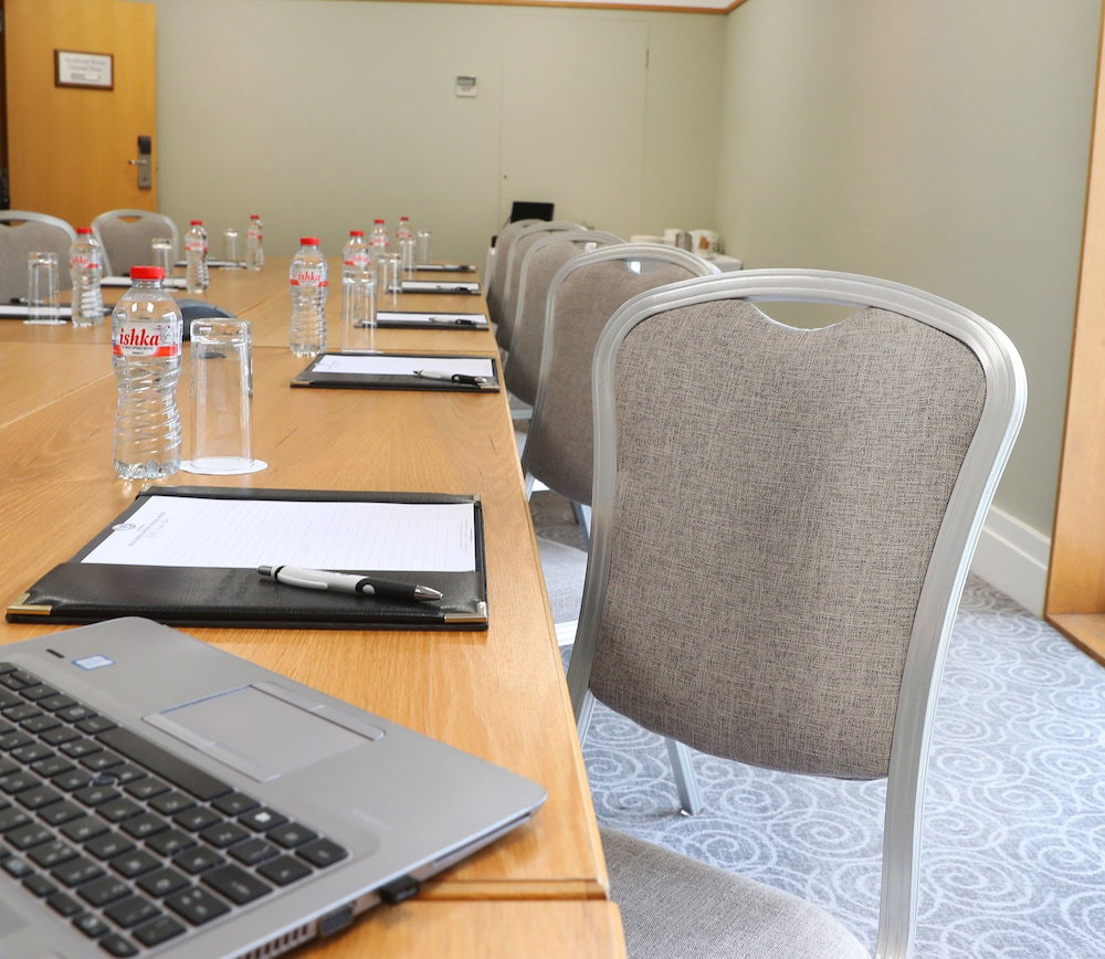 Hotel Ballymascanlon Hotel And Golf Resort
