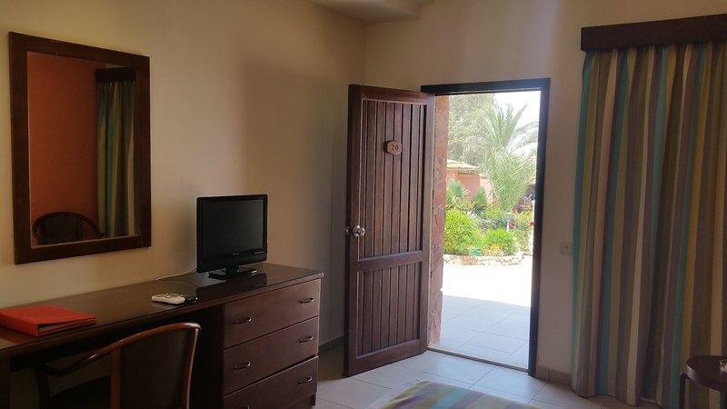 Hotel Xperience Hill-Top Beach Resort