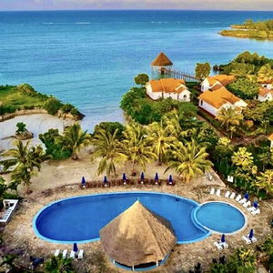 Hotel Azao Resort & Spa cazare Pongwe