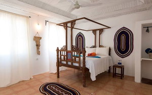 Hotel Driftwood Beach Lodge cazare Jambiani