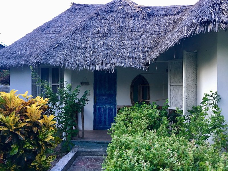 Driftwood Beach Lodge