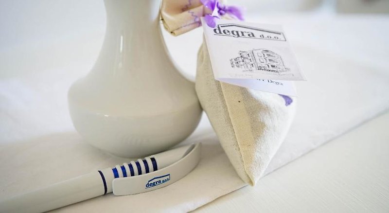 Hotel Apartmani Degra