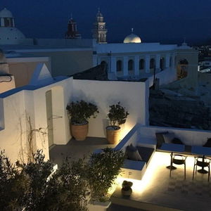 Hotel Amelot Art Suites cazare Fira