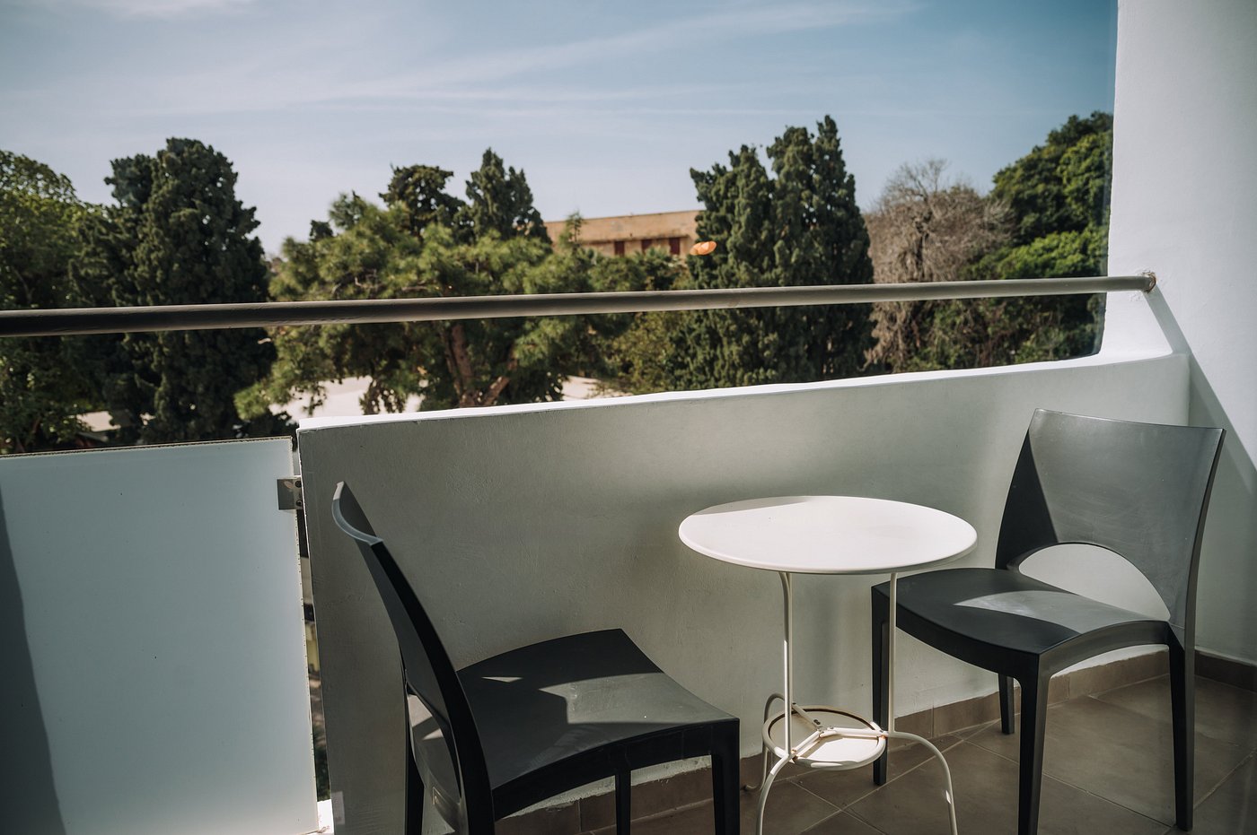 dal travel Amphitryon City Hotel