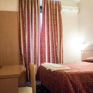 Hotel Taverna Dantesca cazare Torino