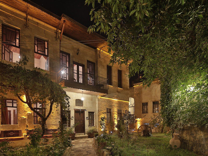 Hotel Heaven Cave House